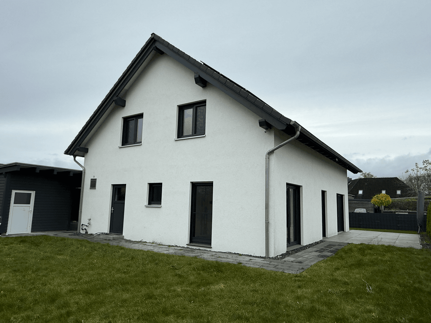 Predaj domu 179 m², pozemek 772 m², Klein Offenseth-Sparrieshoop, Šlezvicko-Holštajnsko Predaj domu 179 m², pozemek 772 m², Klein Offenseth-Sparrieshoop, Šlezvicko-Holštajnsko