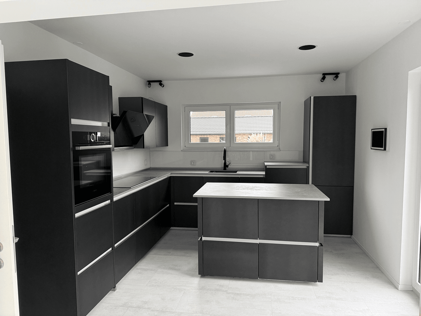 Predaj domu 179 m², pozemek 772 m², Klein Offenseth-Sparrieshoop, Šlezvicko-Holštajnsko Predaj domu 179 m², pozemek 772 m², Klein Offenseth-Sparrieshoop, Šlezvicko-Holštajnsko