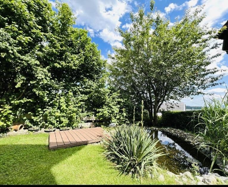 Predaj domu 250 m², pozemek 313 m², 6 km nördlich von, Göppingen, Bádensko-Wurttembersko Predaj domu 250 m², pozemek 313 m², 6 km nördlich von, Göppingen, Bádensko-Wurttembersko