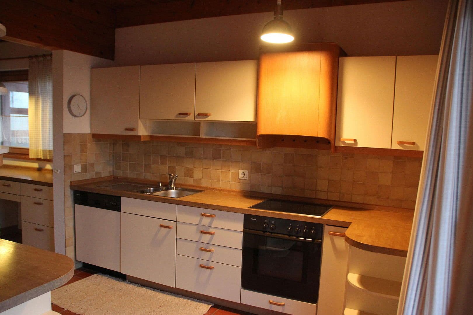 Predaj domu 147 m², pozemek 988 m², Biberach an der Riß, Bádensko-Wurttembersko Predaj domu 147 m², pozemek 988 m², Biberach an der Riß, Bádensko-Wurttembersko