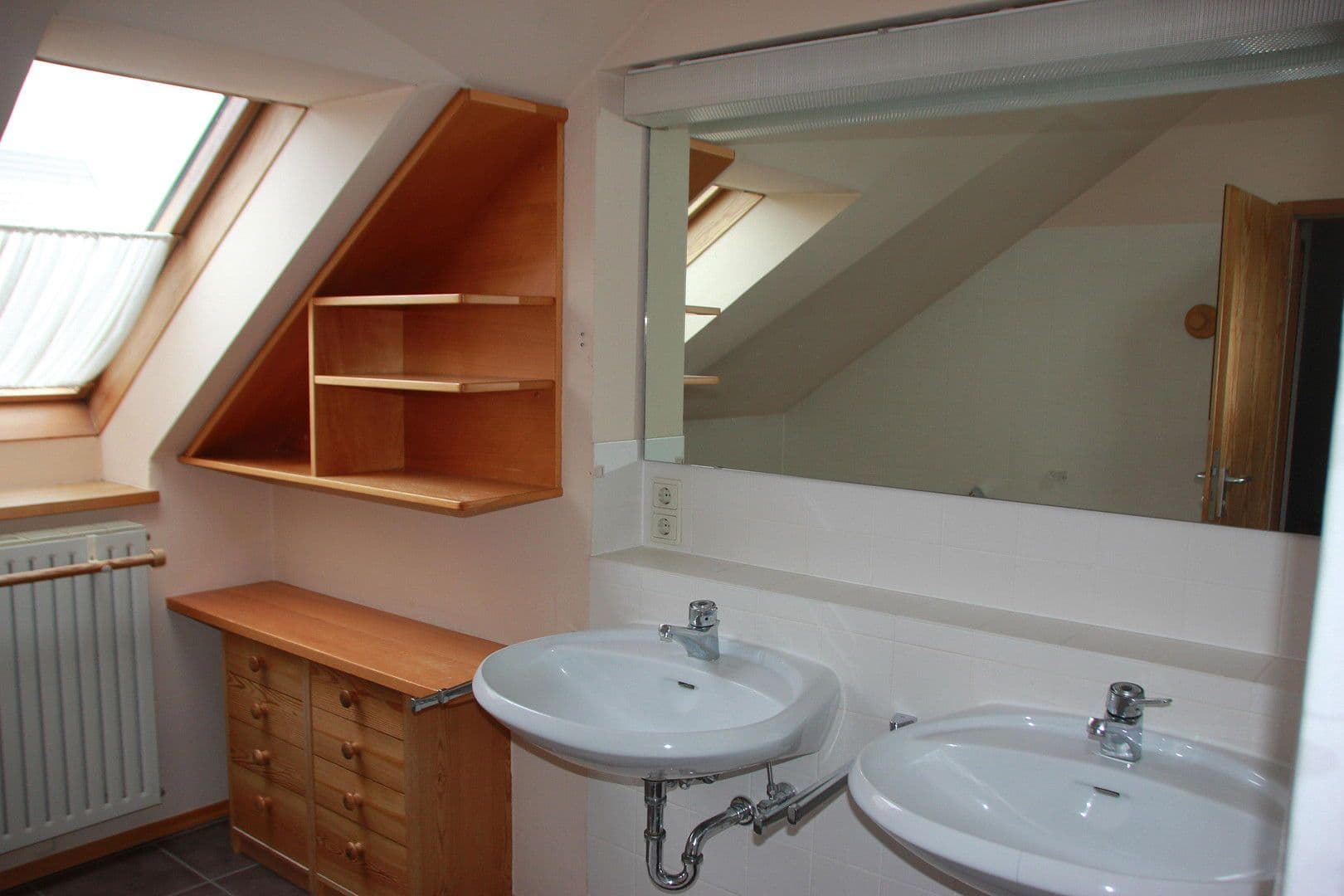 Predaj domu 147 m², pozemek 988 m², Biberach an der Riß, Bádensko-Wurttembersko Predaj domu 147 m², pozemek 988 m², Biberach an der Riß, Bádensko-Wurttembersko