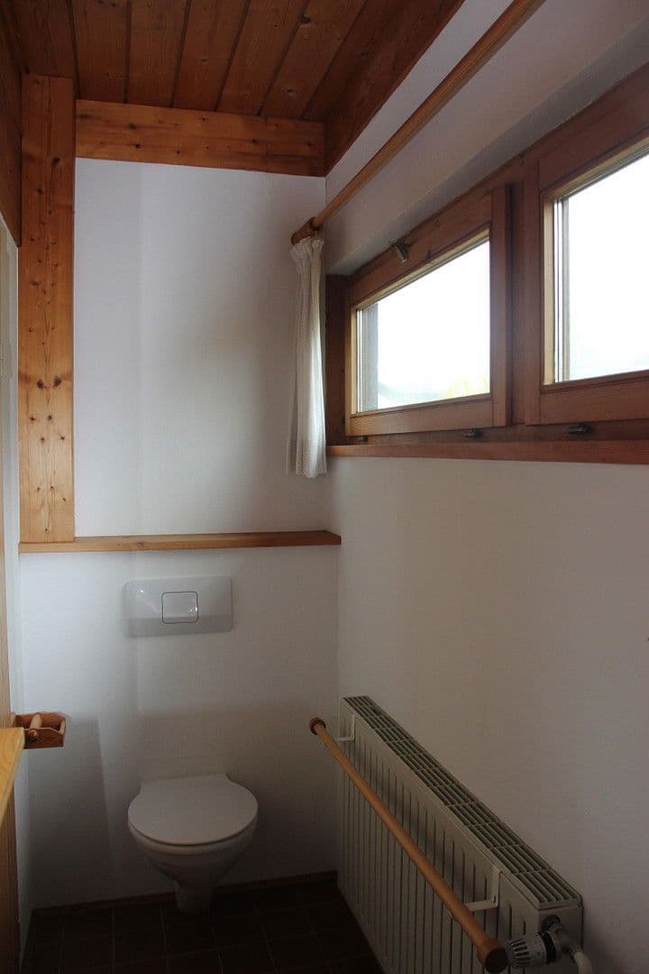 Predaj domu 147 m², pozemek 988 m², Biberach an der Riß, Bádensko-Wurttembersko Predaj domu 147 m², pozemek 988 m², Biberach an der Riß, Bádensko-Wurttembersko