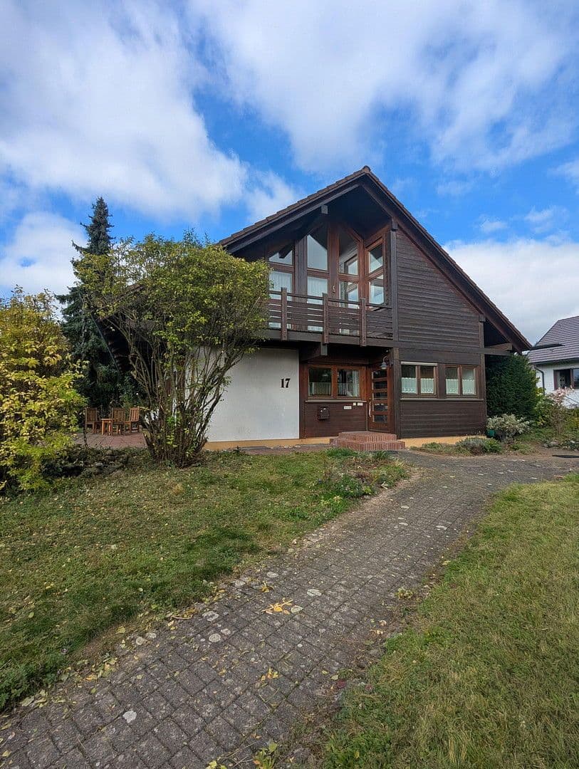 Predaj domu 147 m², pozemek 988 m², Biberach an der Riß, Bádensko-Wurttembersko Predaj domu 147 m², pozemek 988 m², Biberach an der Riß, Bádensko-Wurttembersko