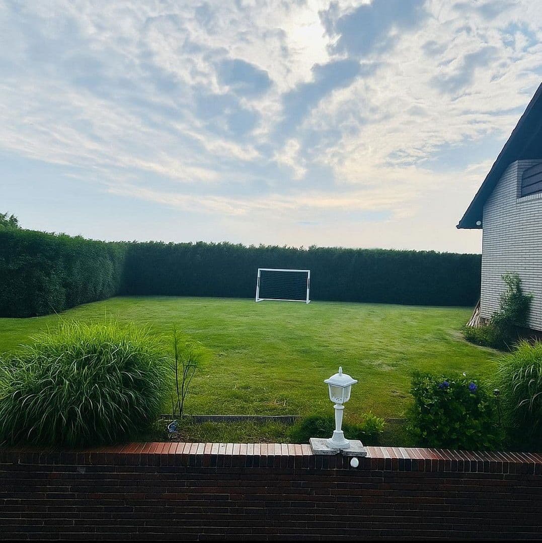 Predaj domu 230 m², pozemek 1.100 m², Barsbüttel, Šlezvicko-Holštajnsko Predaj domu 230 m², pozemek 1.100 m², Barsbüttel, Šlezvicko-Holštajnsko