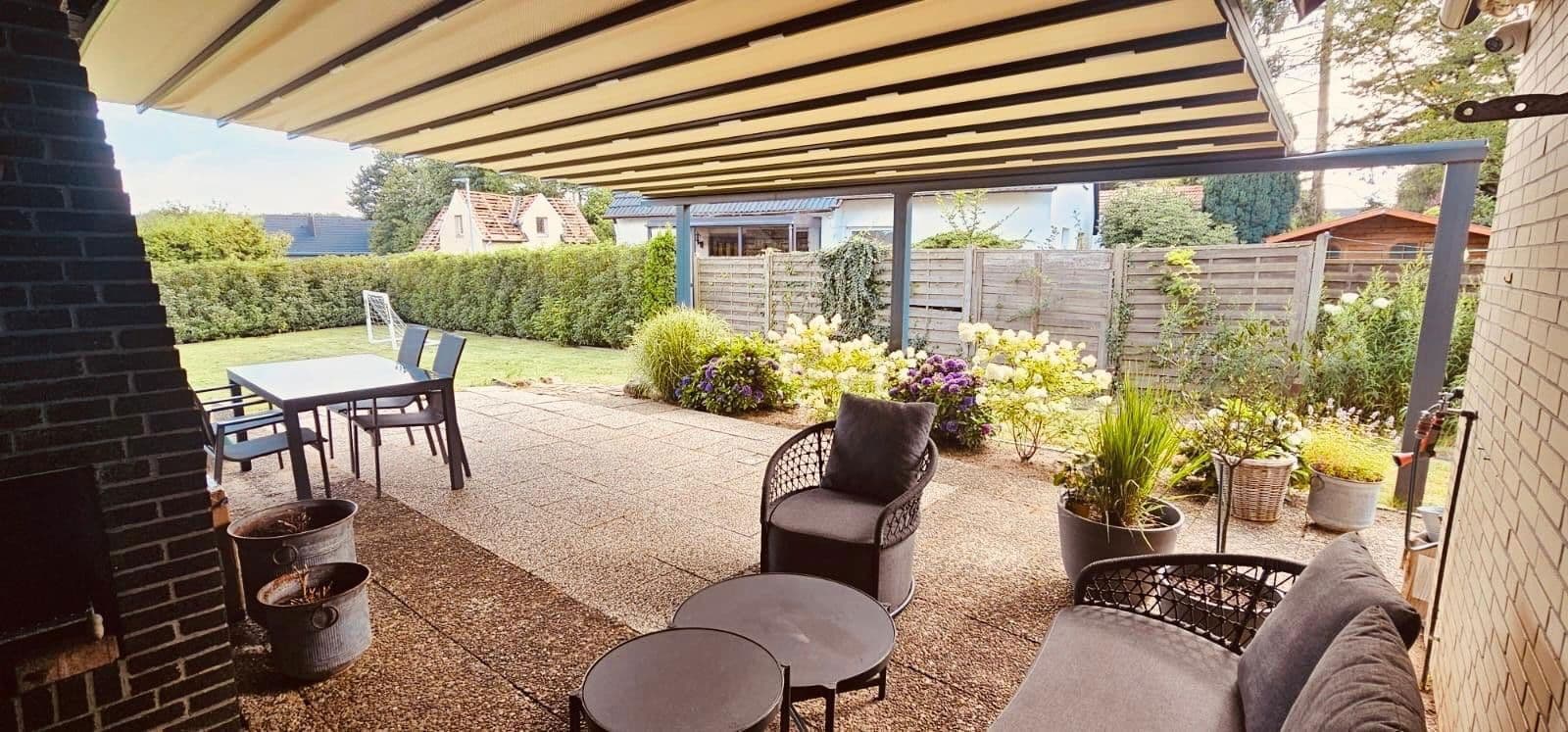 Predaj domu 230 m², pozemek 1.100 m², Barsbüttel, Šlezvicko-Holštajnsko Predaj domu 230 m², pozemek 1.100 m², Barsbüttel, Šlezvicko-Holštajnsko