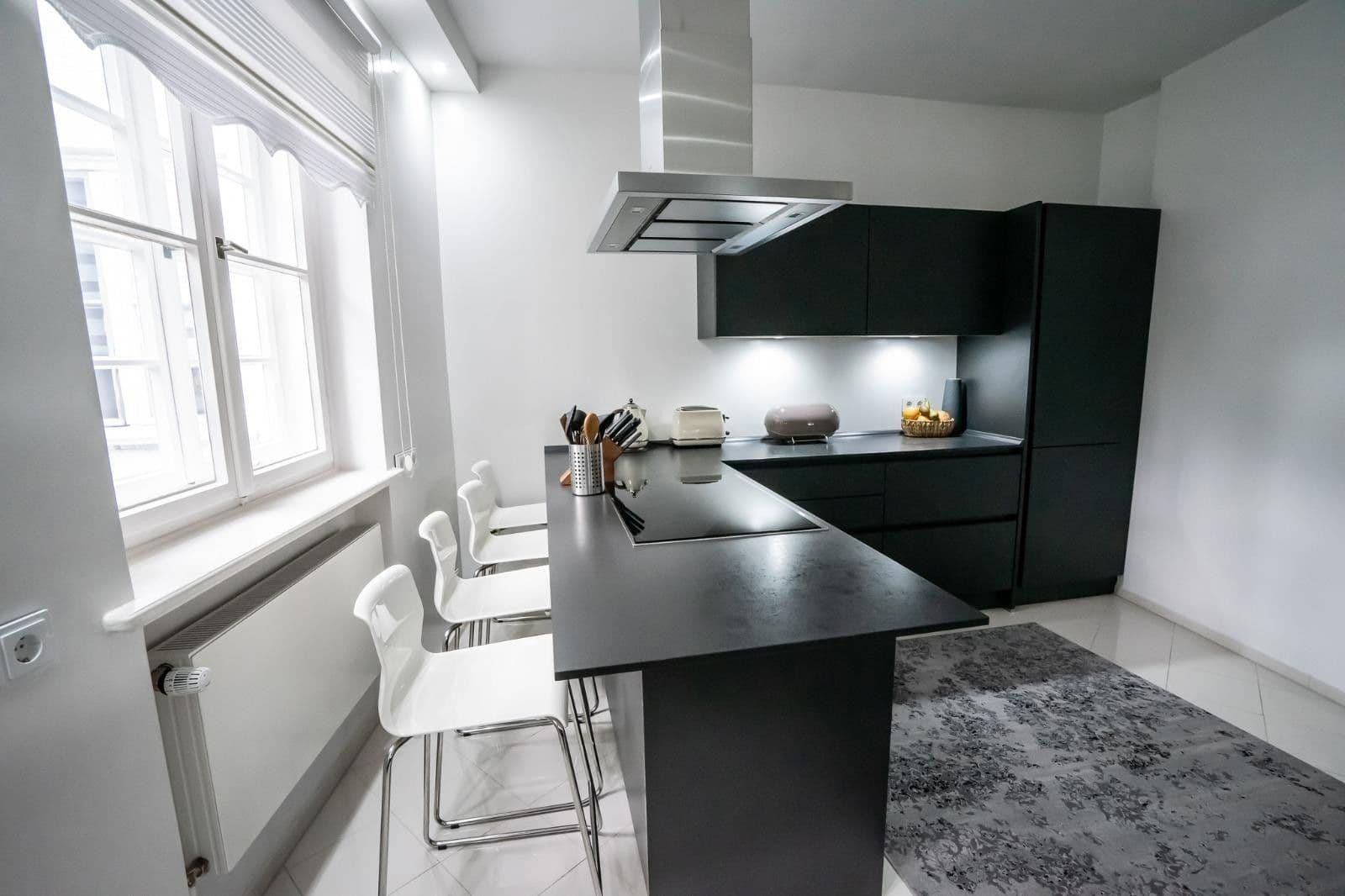 Prenájom bytu 3-izbový 79 m², Ollenhauerstraße 46, Berlin, Berlín Prenájom bytu 3-izbový 79 m², Ollenhauerstraße 46, Berlin, Berlín