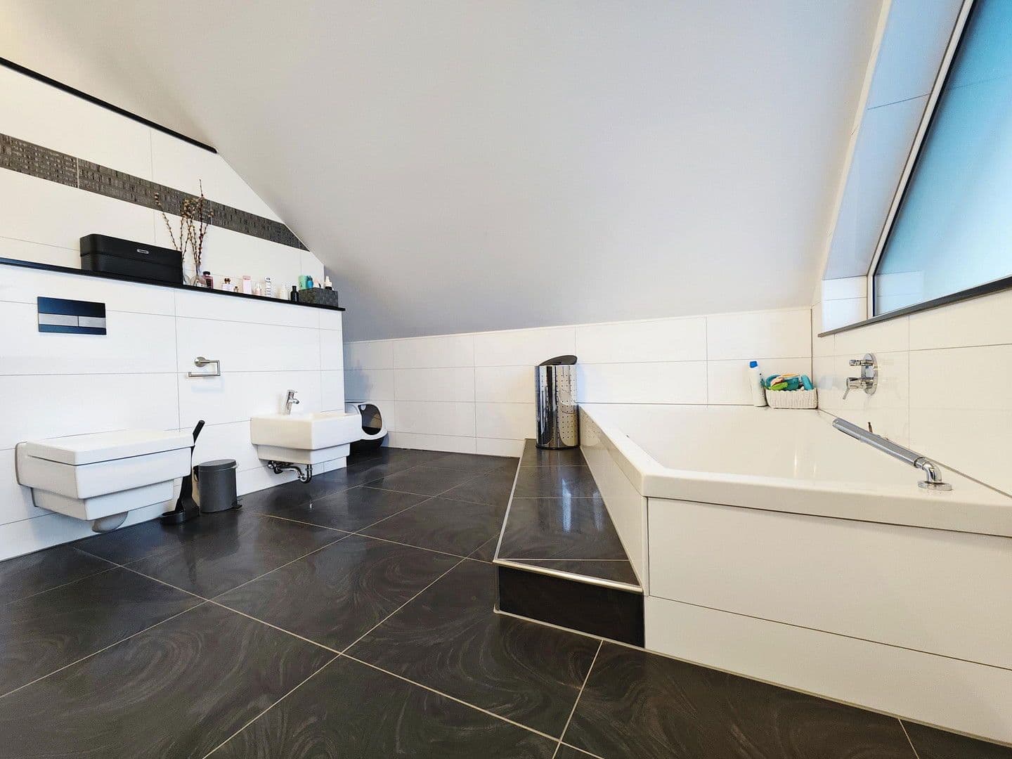 Predaj domu 163 m², pozemek 522 m², Rheinbach, Severné Porýnie - Westfálsko Predaj domu 163 m², pozemek 522 m², Rheinbach, Severné Porýnie - Westfálsko