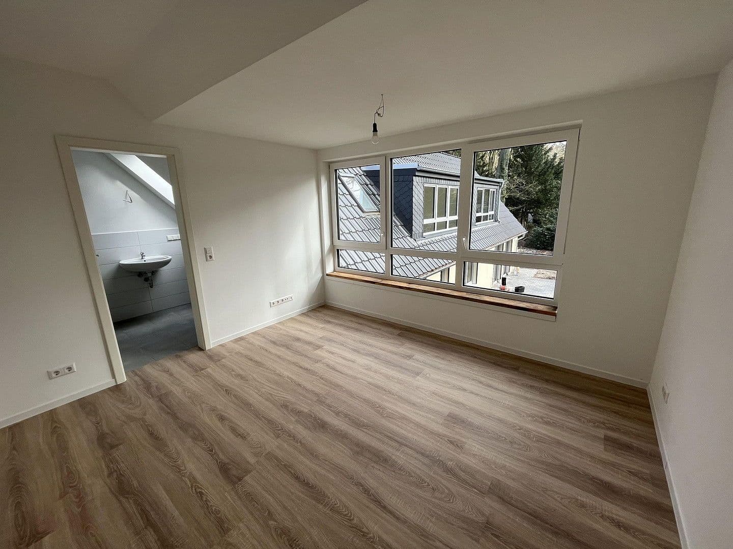 Prenájom bytu 3-izbový 119 m², Krudops Busch 3a, Schwanewede, Dolné Sasko Prenájom bytu 3-izbový 119 m², Krudops Busch 3a, Schwanewede, Dolné Sasko