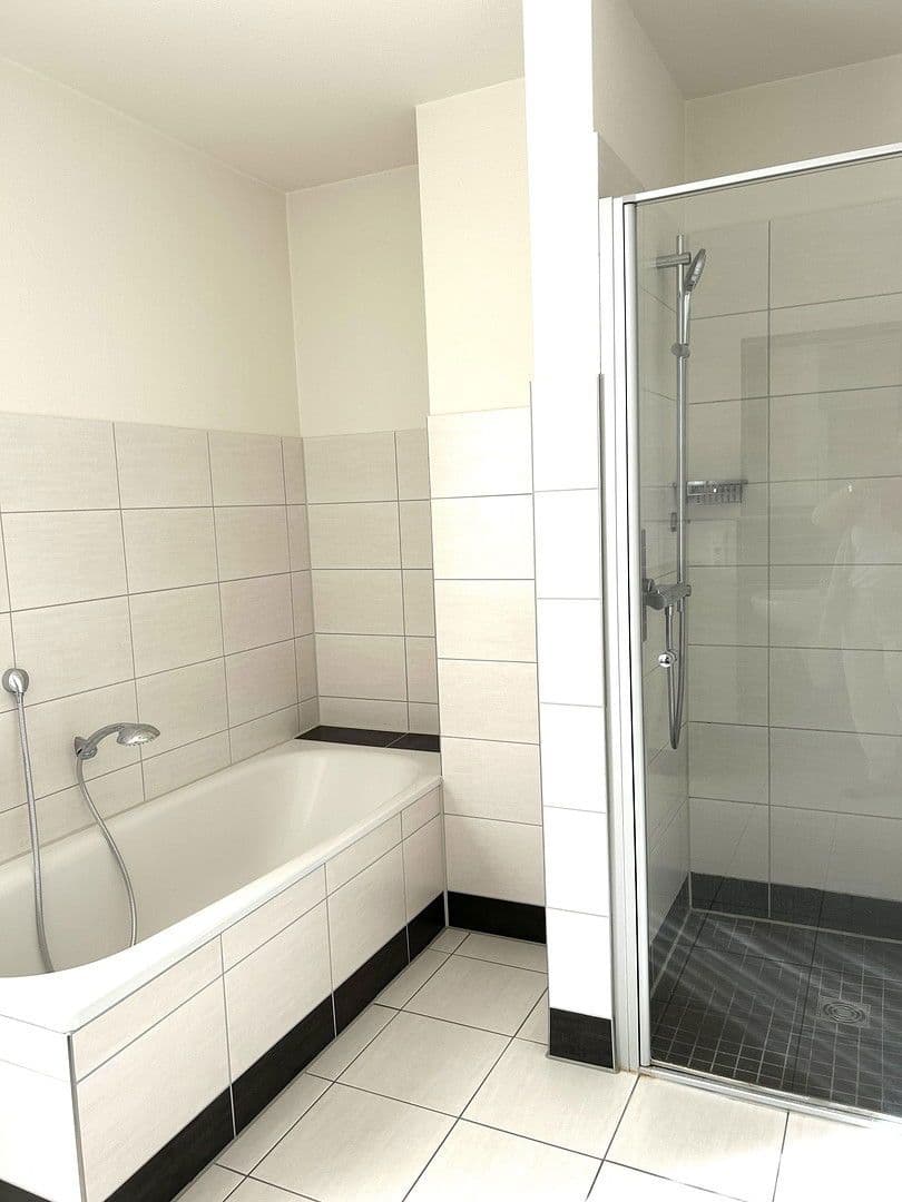 Prenájom bytu 3-izbový 113 m², Auf dem Winkel 43, Bad Zwischenahn, Dolné Sasko Prenájom bytu 3-izbový 113 m², Auf dem Winkel 43, Bad Zwischenahn, Dolné Sasko