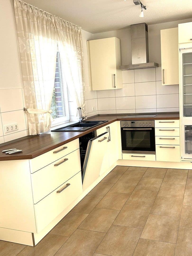 Prenájom bytu 3-izbový 113 m², Auf dem Winkel 43, Bad Zwischenahn, Dolné Sasko Prenájom bytu 3-izbový 113 m², Auf dem Winkel 43, Bad Zwischenahn, Dolné Sasko