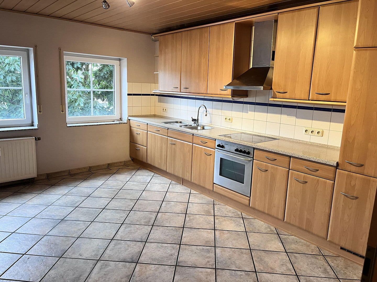 Prenájom bytu 3-izbový 160 m², Heinsberg, Severné Porýnie - Westfálsko Prenájom bytu 3-izbový 160 m², Heinsberg, Severné Porýnie - Westfálsko