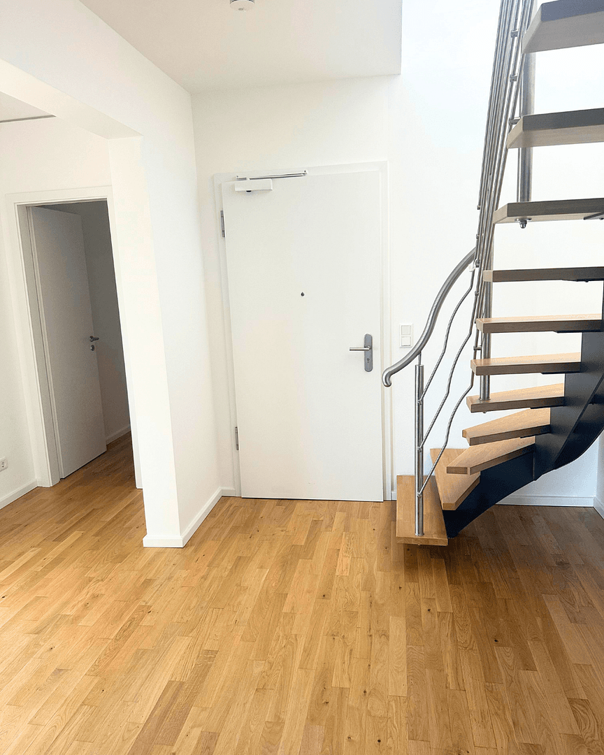 Prenájom bytu 5-izbový 292 m², Krachtstr., Berlin, Berlín Prenájom bytu 5-izbový 292 m², Krachtstr., Berlin, Berlín