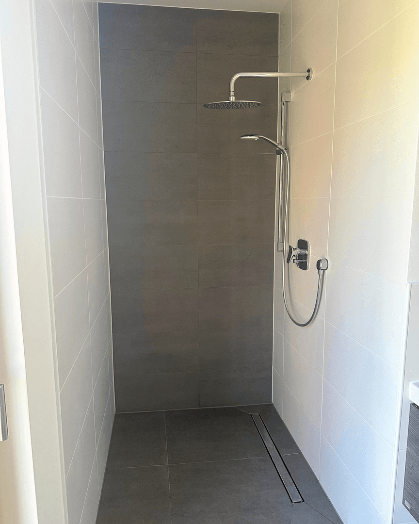 Prenájom bytu 5-izbový 292 m², Krachtstr., Berlin, Berlín Prenájom bytu 5-izbový 292 m², Krachtstr., Berlin, Berlín