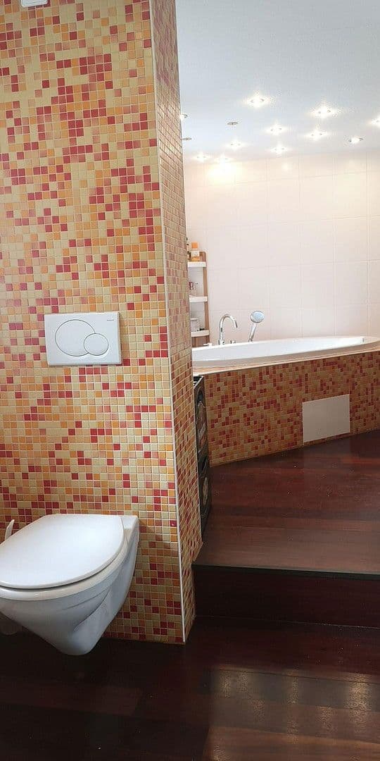 Predaj domu 105 m², pozemek 478 m², Niederheimbach, Porýnie-Falcko Predaj domu 105 m², pozemek 478 m², Niederheimbach, Porýnie-Falcko