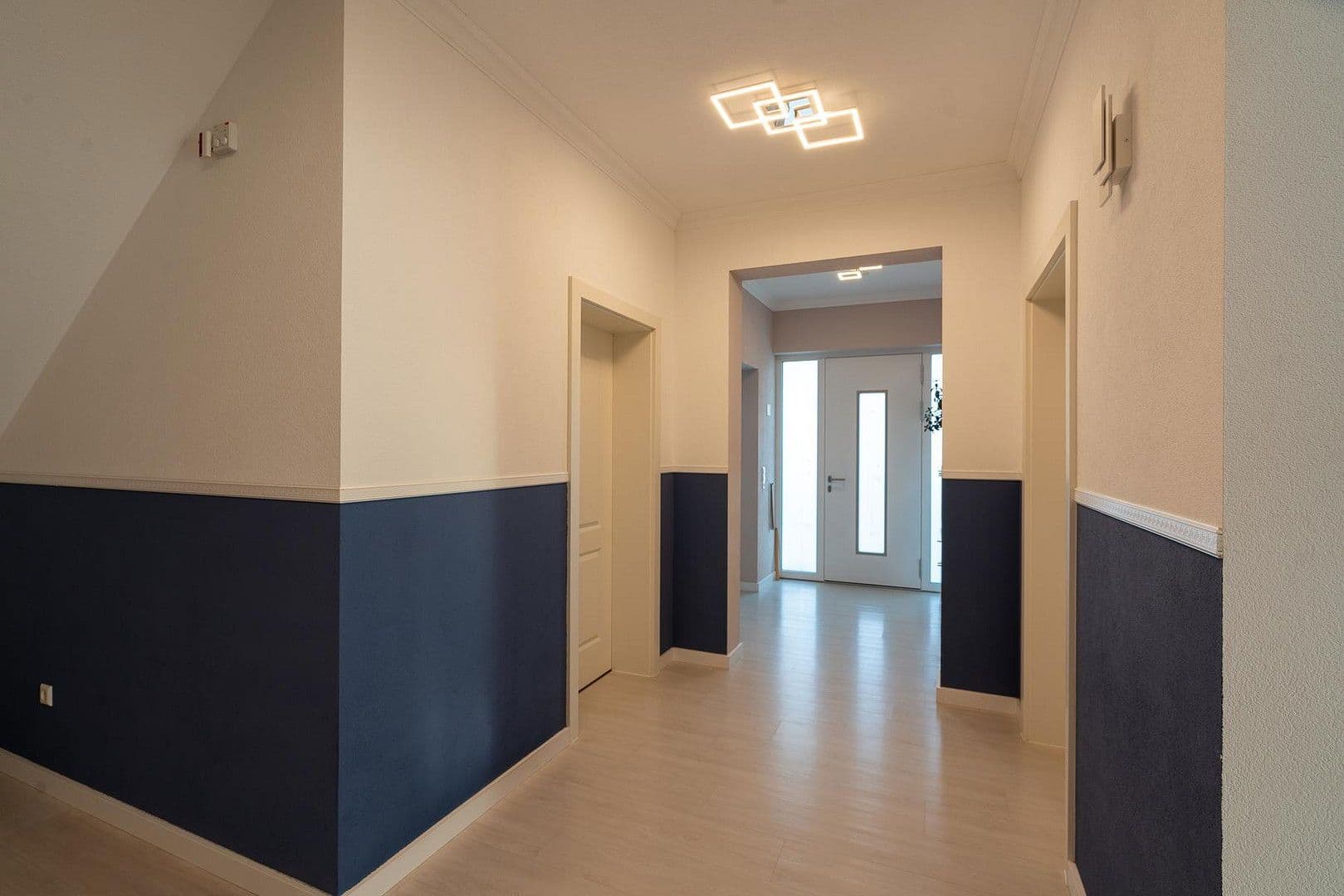 Predaj domu 315 m², pozemek 727 m², Satteldorf, Bádensko-Wurttembersko Predaj domu 315 m², pozemek 727 m², Satteldorf, Bádensko-Wurttembersko