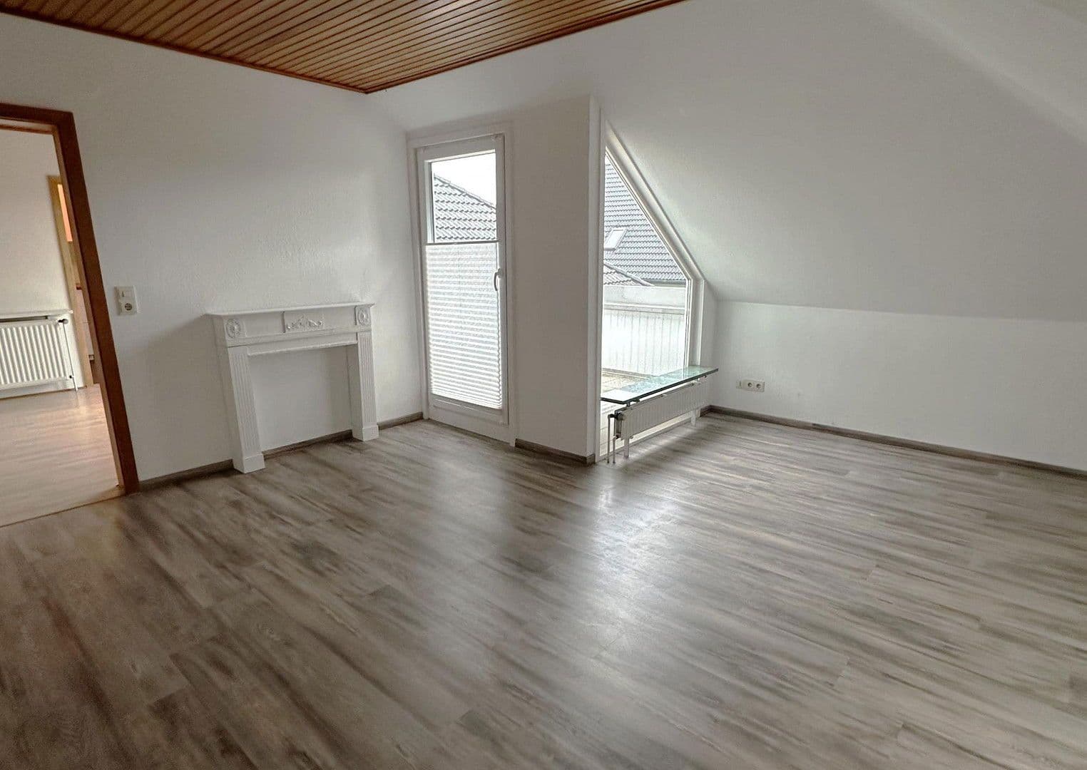 Predaj domu 293 m², pozemek 1.300 m², Schützenstraße 25, Visselhövede, Dolné Sasko Predaj domu 293 m², pozemek 1.300 m², Schützenstraße 25, Visselhövede, Dolné Sasko
