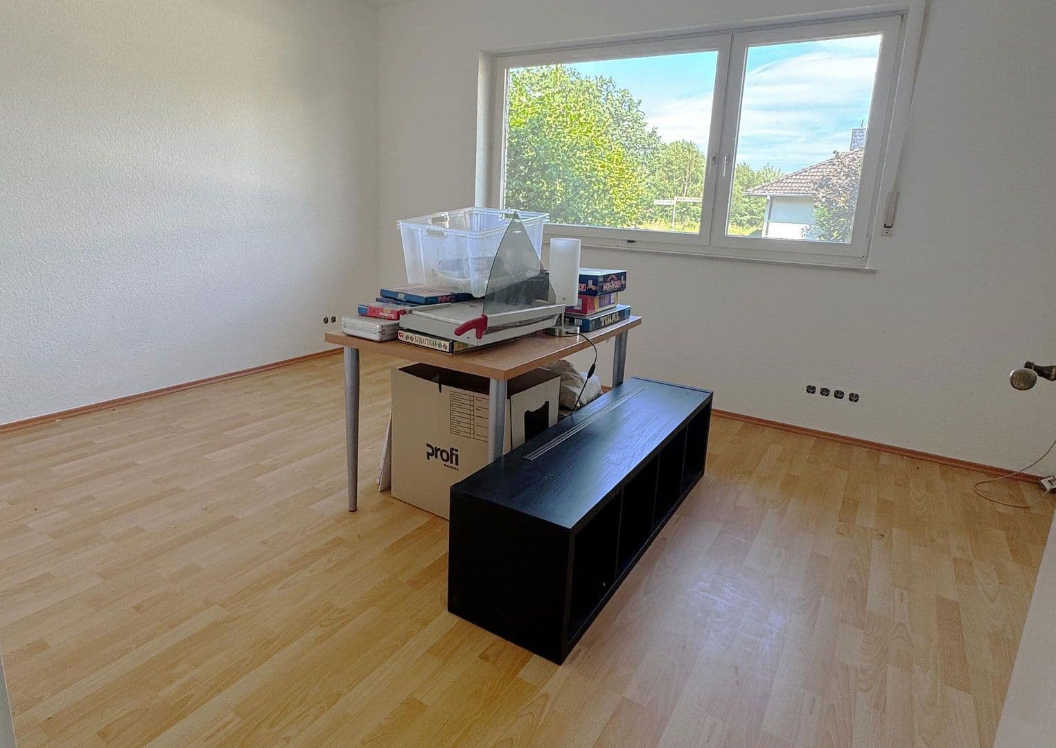 Predaj domu 293 m², pozemek 1.300 m², Schützenstraße 25, Visselhövede, Dolné Sasko Predaj domu 293 m², pozemek 1.300 m², Schützenstraße 25, Visselhövede, Dolné Sasko