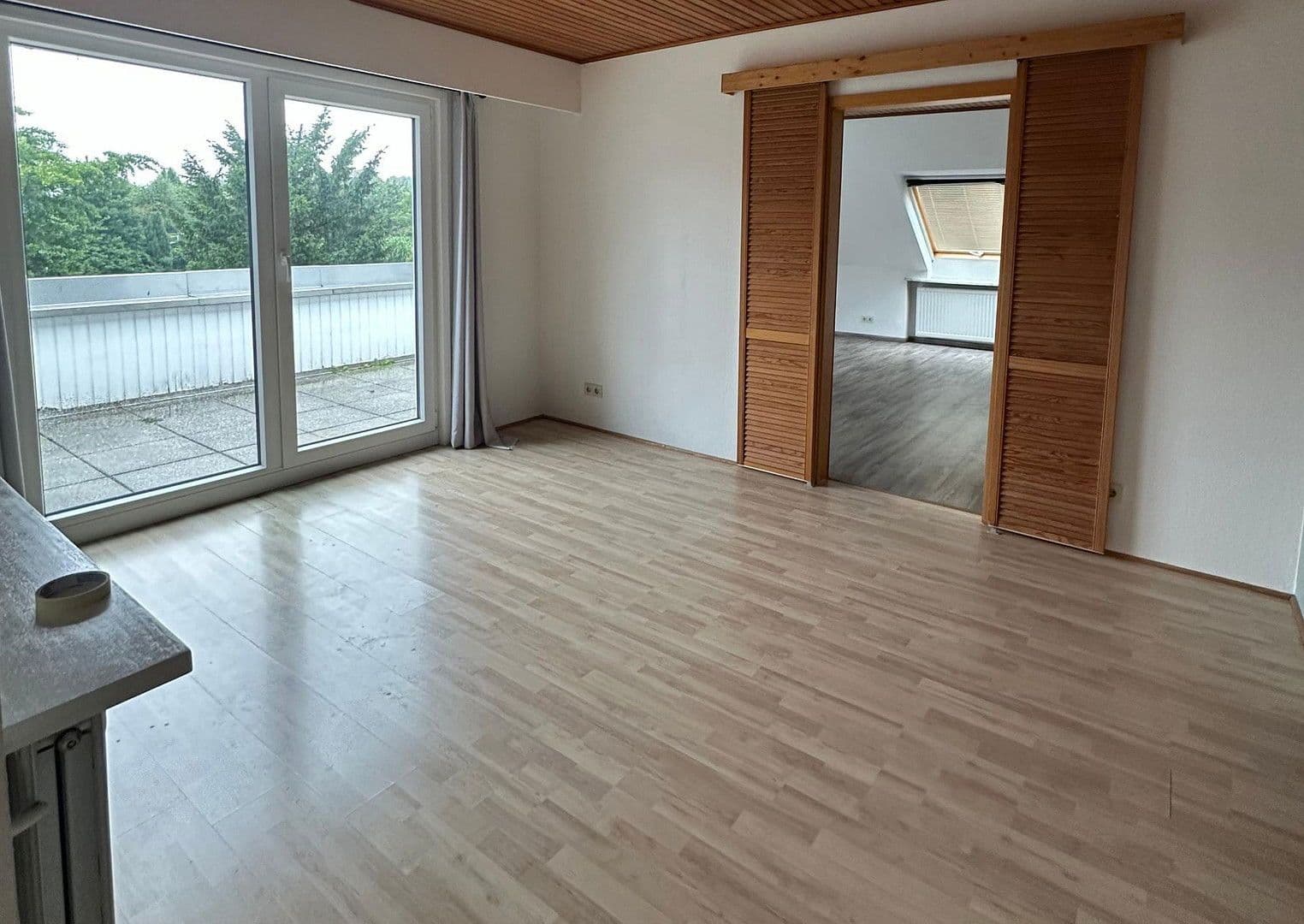 Predaj domu 293 m², pozemek 1.300 m², Schützenstraße 25, Visselhövede, Dolné Sasko Predaj domu 293 m², pozemek 1.300 m², Schützenstraße 25, Visselhövede, Dolné Sasko