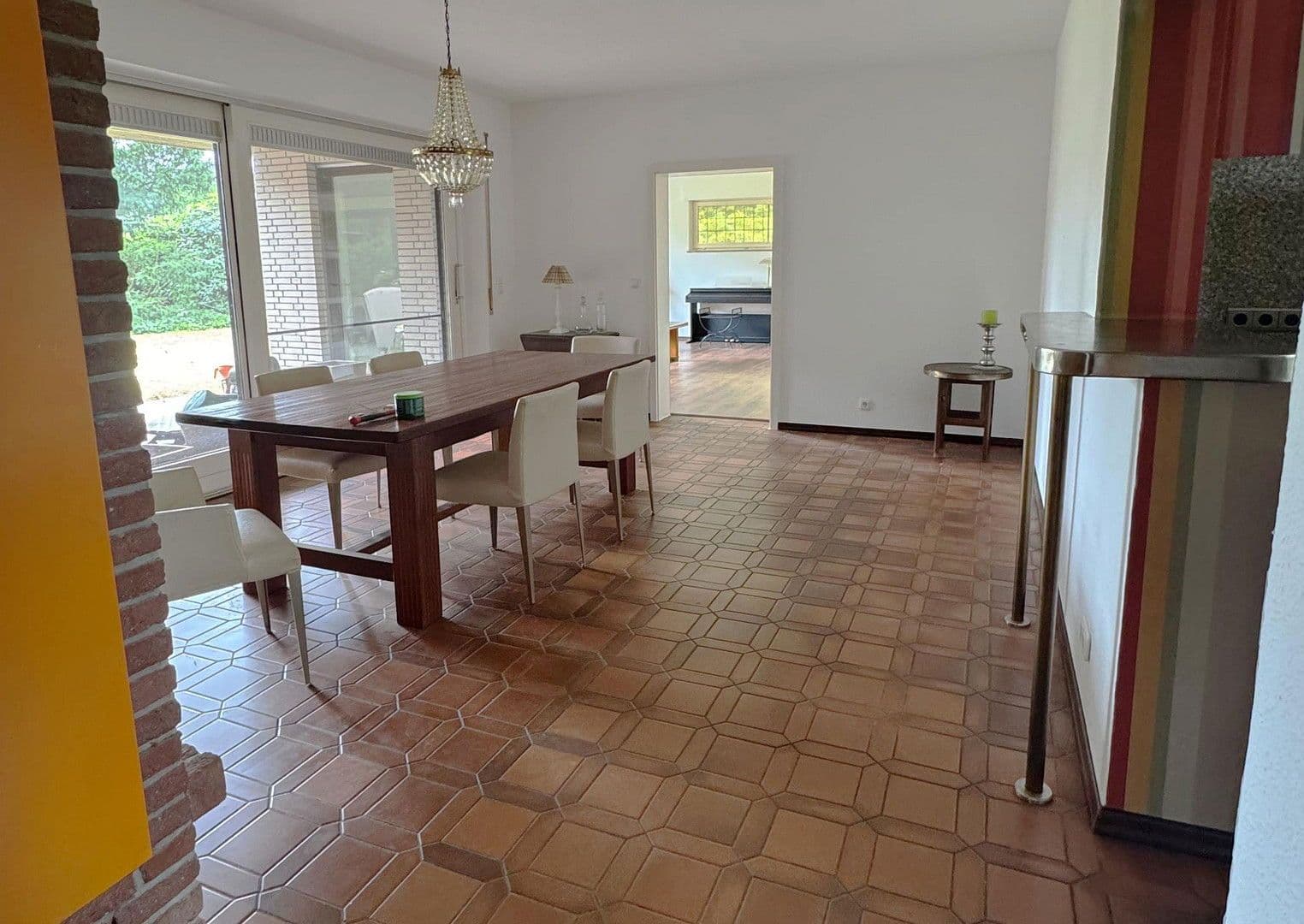 Predaj domu 293 m², pozemek 1.300 m², Schützenstraße 25, Visselhövede, Dolné Sasko Predaj domu 293 m², pozemek 1.300 m², Schützenstraße 25, Visselhövede, Dolné Sasko