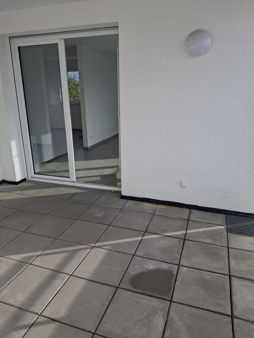 Prenájom bytu 3-izbový 86 m², Pommernstr 2B, Neuenburg am Rhein, Bádensko-Wurttembersko Prenájom bytu 3-izbový 86 m², Pommernstr 2B, Neuenburg am Rhein, Bádensko-Wurttembersko