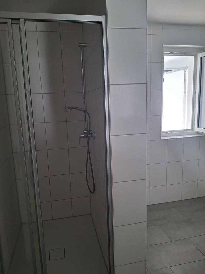 Prenájom bytu 3-izbový 86 m², Pommernstr 2B, Neuenburg am Rhein, Bádensko-Wurttembersko Prenájom bytu 3-izbový 86 m², Pommernstr 2B, Neuenburg am Rhein, Bádensko-Wurttembersko