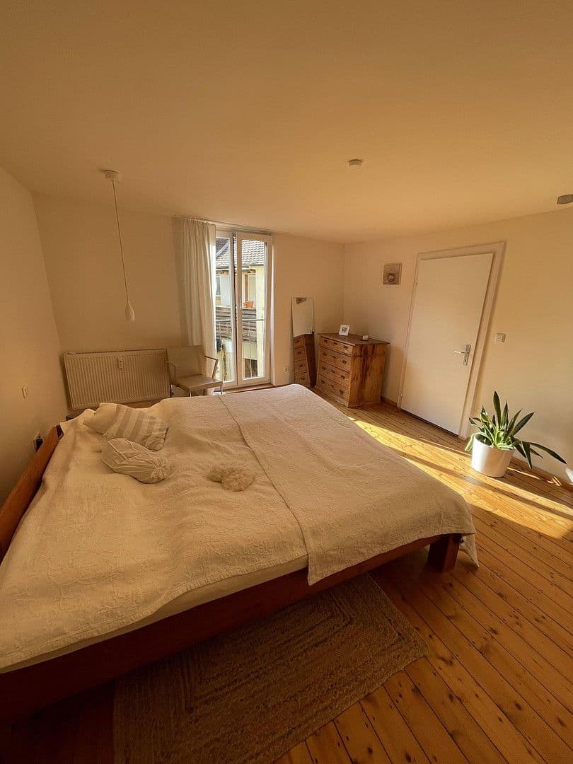 Predaj domu 121 m², pozemek 260 m², Spitalstraße 6, Karlsruhe, Bádensko-Wurttembersko Predaj domu 121 m², pozemek 260 m², Spitalstraße 6, Karlsruhe, Bádensko-Wurttembersko