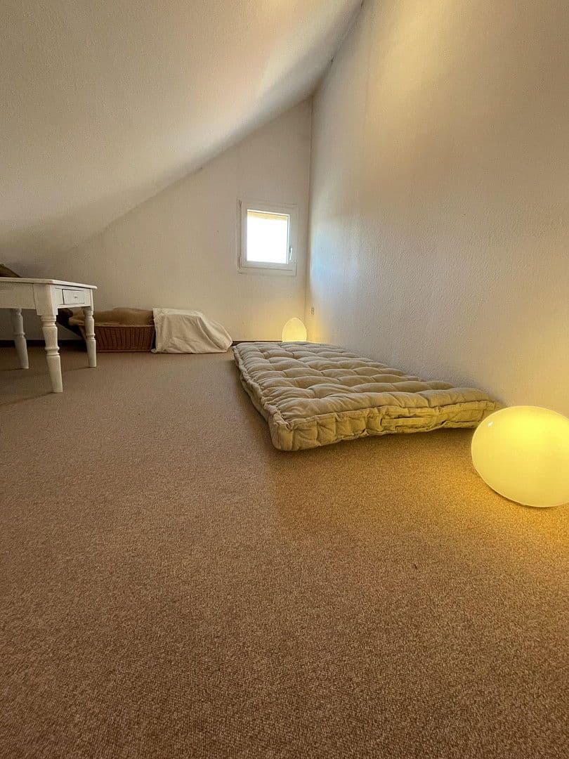 Predaj domu 121 m², pozemek 260 m², Spitalstraße 6, Karlsruhe, Bádensko-Wurttembersko Predaj domu 121 m², pozemek 260 m², Spitalstraße 6, Karlsruhe, Bádensko-Wurttembersko