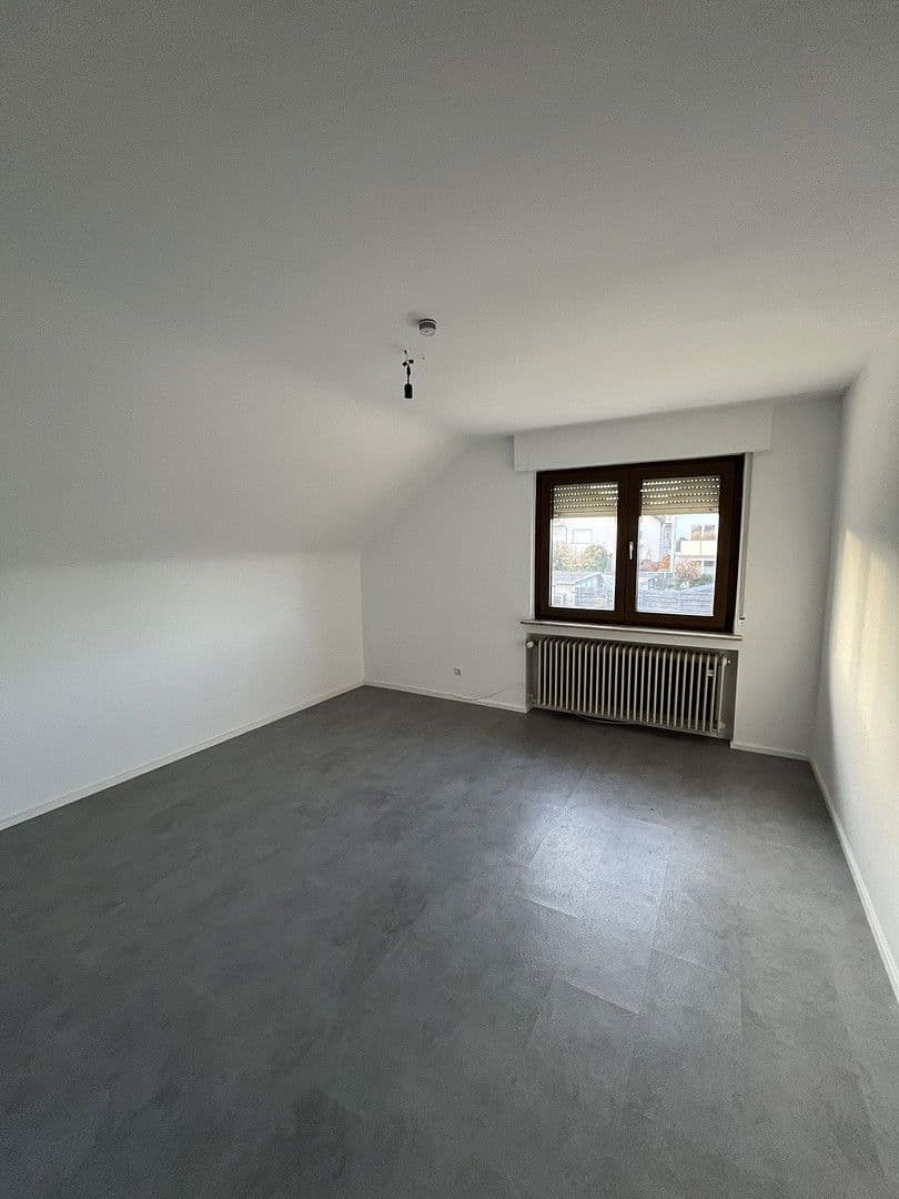Prenájom bytu 2-izbový 78 m², Mainhausen, Hesensko Prenájom bytu 2-izbový 78 m², Mainhausen, Hesensko