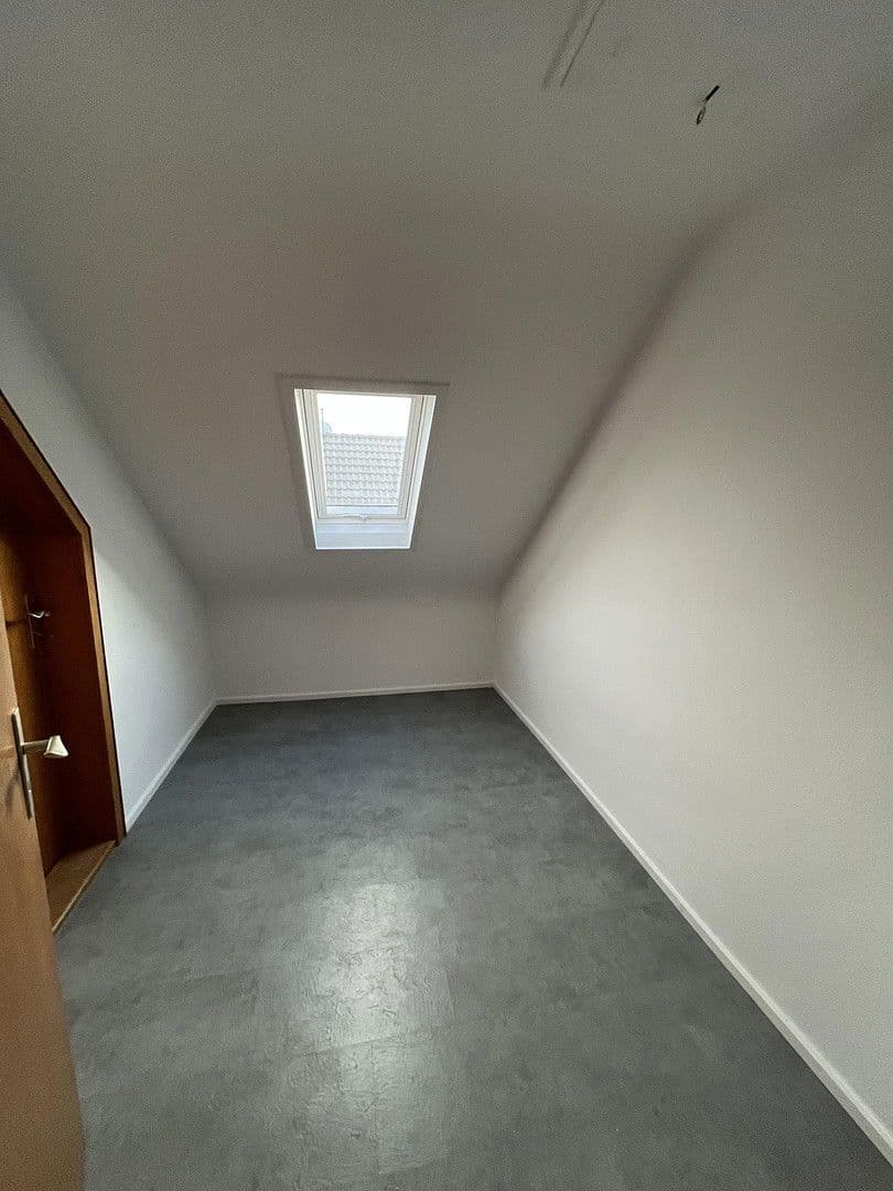 Prenájom bytu 2-izbový 78 m², Mainhausen, Hesensko Prenájom bytu 2-izbový 78 m², Mainhausen, Hesensko