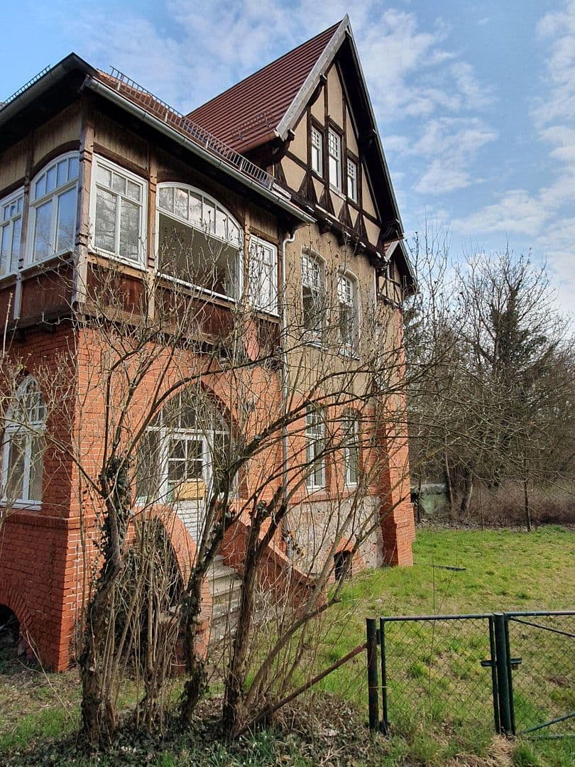 Predaj domu 330 m², pozemek 2.950 m², Stendal, Sasko-Anhaltsko Predaj domu 330 m², pozemek 2.950 m², Stendal, Sasko-Anhaltsko