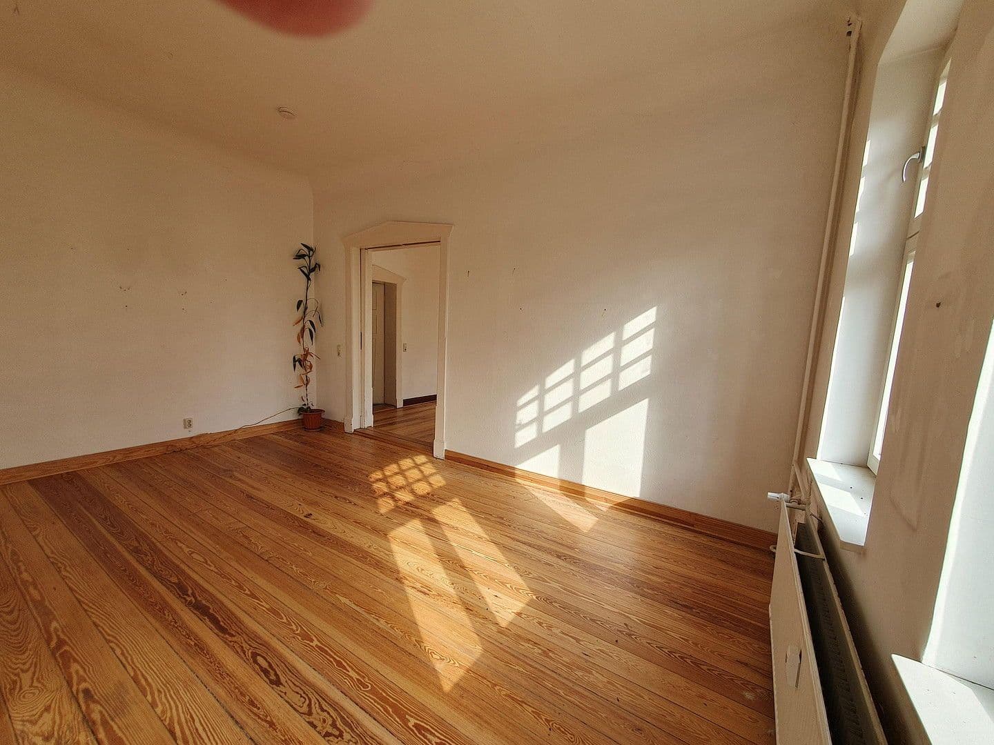 Predaj domu 330 m², pozemek 2.950 m², Stendal, Sasko-Anhaltsko Predaj domu 330 m², pozemek 2.950 m², Stendal, Sasko-Anhaltsko