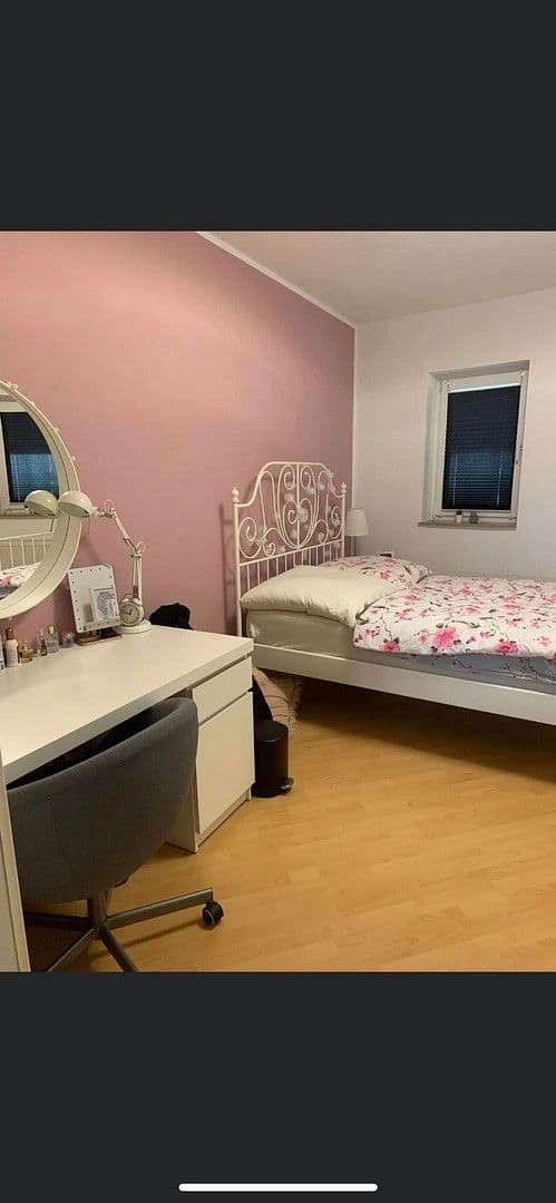 Prenájom bytu 1-izbový 37 m², Moritzplatz 6a, Naumburg (Saale), Sasko-Anhaltsko Prenájom bytu 1-izbový 37 m², Moritzplatz 6a, Naumburg (Saale), Sasko-Anhaltsko