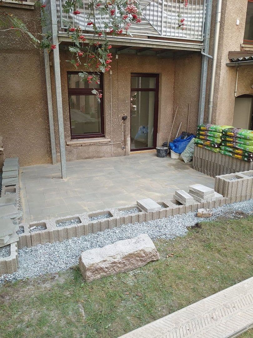 Prenájom bytu 2-izbový 94 m², Humboldtstraße 8, Reichenbach, Sasko Prenájom bytu 2-izbový 94 m², Humboldtstraße 8, Reichenbach, Sasko