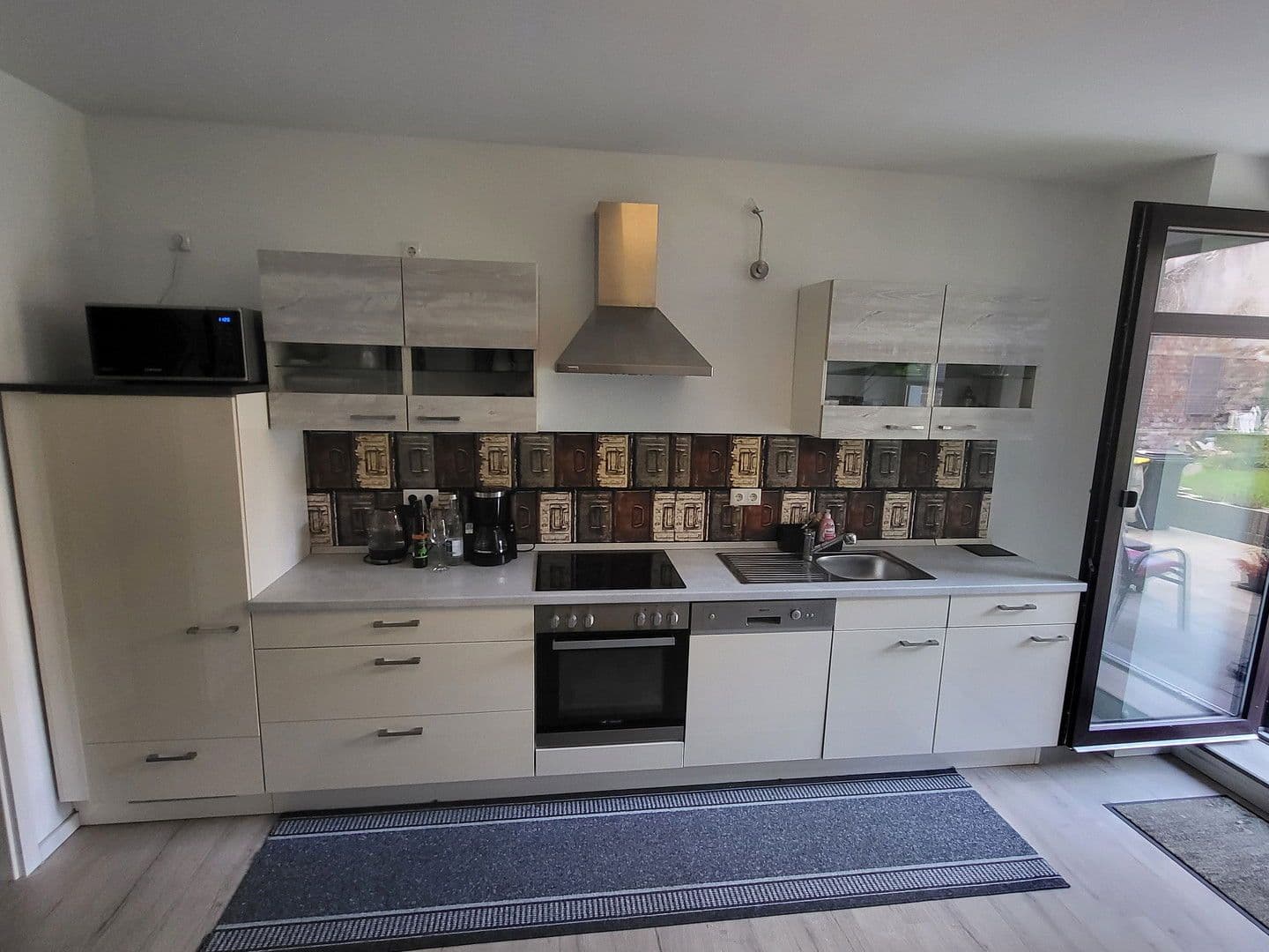 Prenájom bytu 2-izbový 94 m², Humboldtstraße 8, Reichenbach, Sasko Prenájom bytu 2-izbový 94 m², Humboldtstraße 8, Reichenbach, Sasko