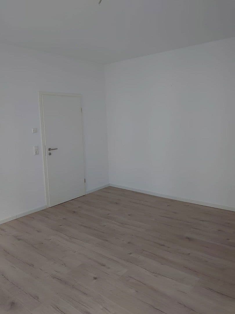 Prenájom bytu 2-izbový 94 m², Humboldtstraße 8, Reichenbach, Sasko Prenájom bytu 2-izbový 94 m², Humboldtstraße 8, Reichenbach, Sasko