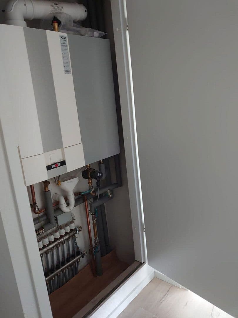 Prenájom bytu 2-izbový 94 m², Humboldtstraße 8, Reichenbach, Sasko Prenájom bytu 2-izbový 94 m², Humboldtstraße 8, Reichenbach, Sasko