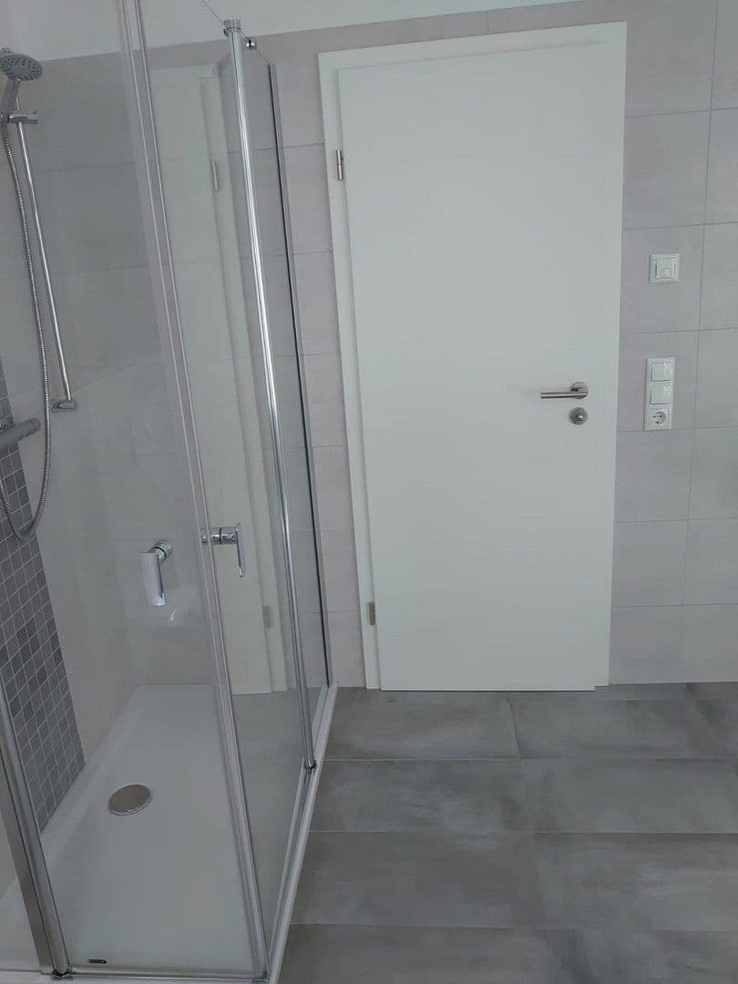 Prenájom bytu 2-izbový 94 m², Humboldtstraße 8, Reichenbach, Sasko Prenájom bytu 2-izbový 94 m², Humboldtstraße 8, Reichenbach, Sasko