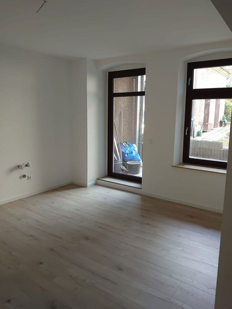 Prenájom bytu 2-izbový 94 m², Humboldtstraße 8, Reichenbach, Sasko Prenájom bytu 2-izbový 94 m², Humboldtstraße 8, Reichenbach, Sasko