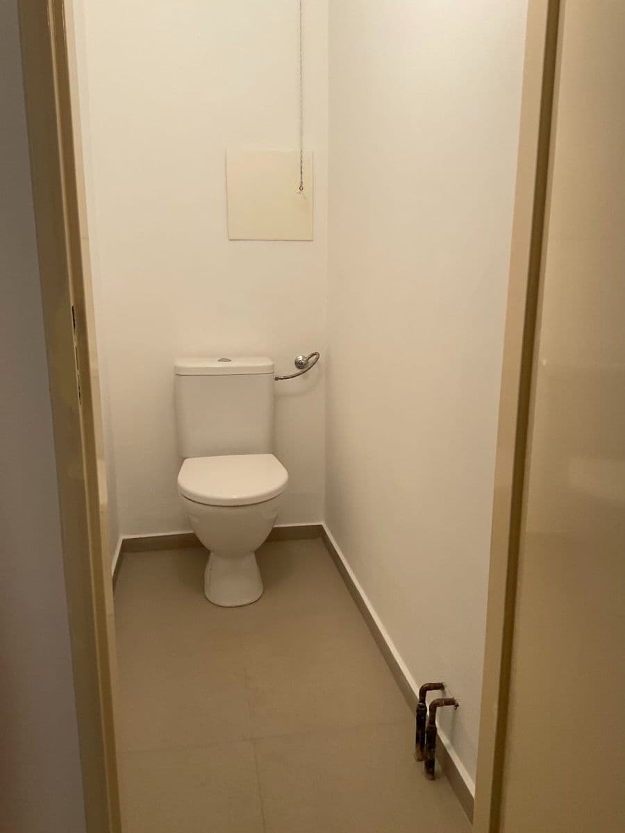 Prenájom bytu 3-izbový 84 m², Jilemnického, Pardubice, Pardubický kraj Prenájom bytu 3-izbový 84 m², Jilemnického, Pardubice, Pardubický kraj