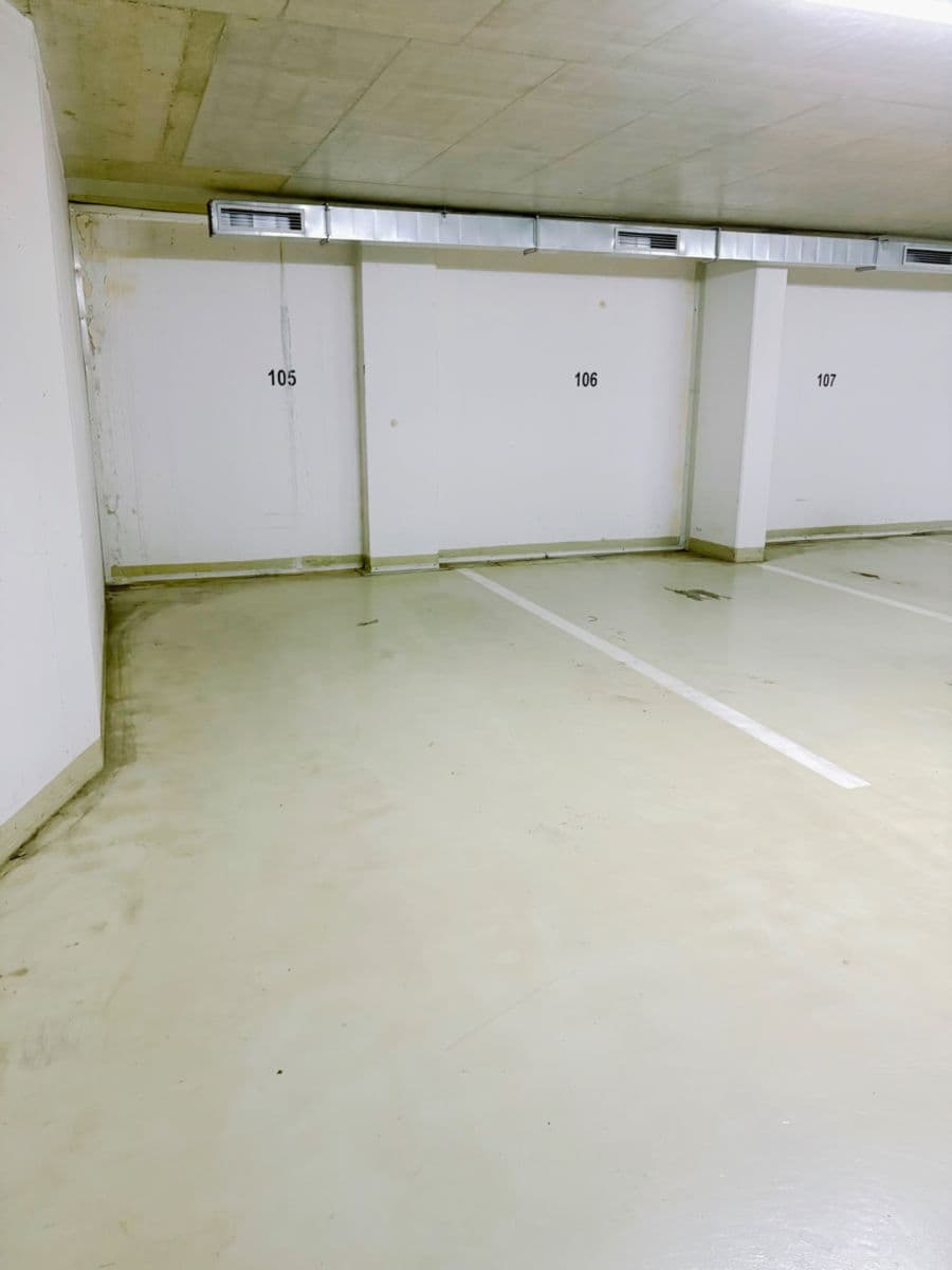 Prenájom bytu 2-izbový 61 m², Komořanská, Praha, Praha Prenájom bytu 2-izbový 61 m², Komořanská, Praha, Praha