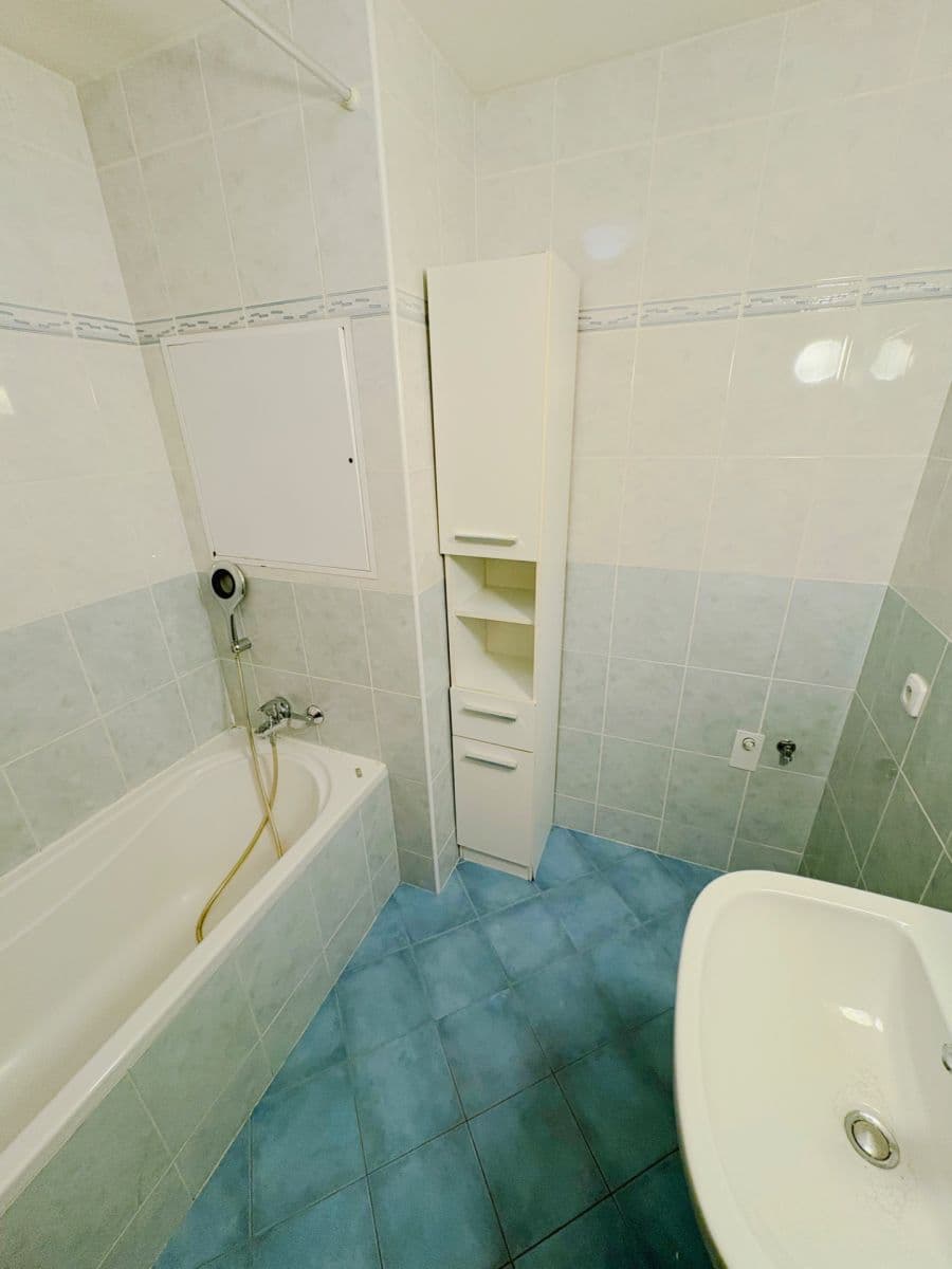 Prenájom bytu 2-izbový 61 m², Komořanská, Praha, Praha Prenájom bytu 2-izbový 61 m², Komořanská, Praha, Praha