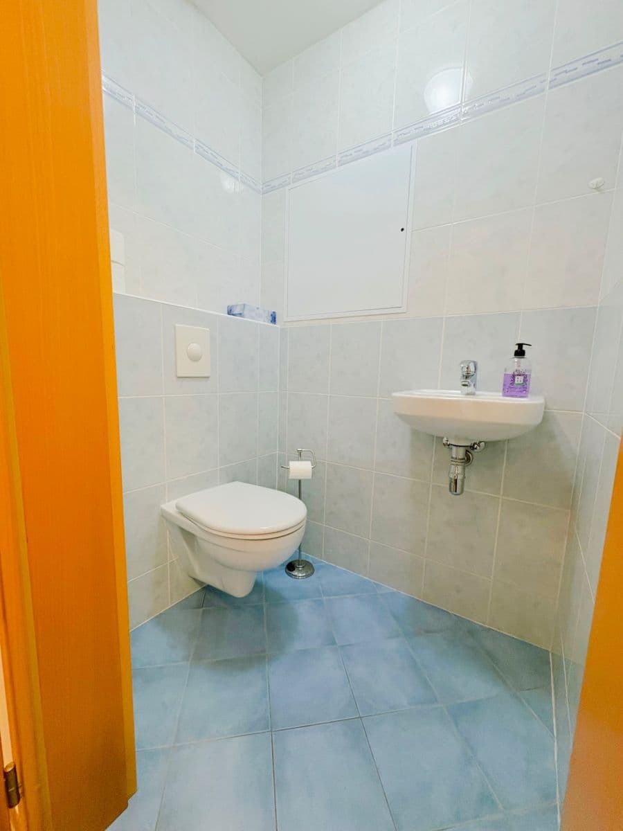 Prenájom bytu 2-izbový 61 m², Komořanská, Praha, Praha Prenájom bytu 2-izbový 61 m², Komořanská, Praha, Praha