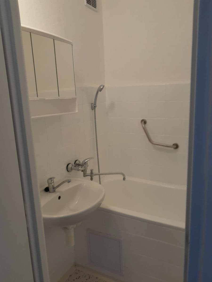 Prenájom bytu 3-izbový 74 m², Bohumínská, Ostrava, Moravskoslezský kraj Prenájom bytu 3-izbový 74 m², Bohumínská, Ostrava, Moravskoslezský kraj