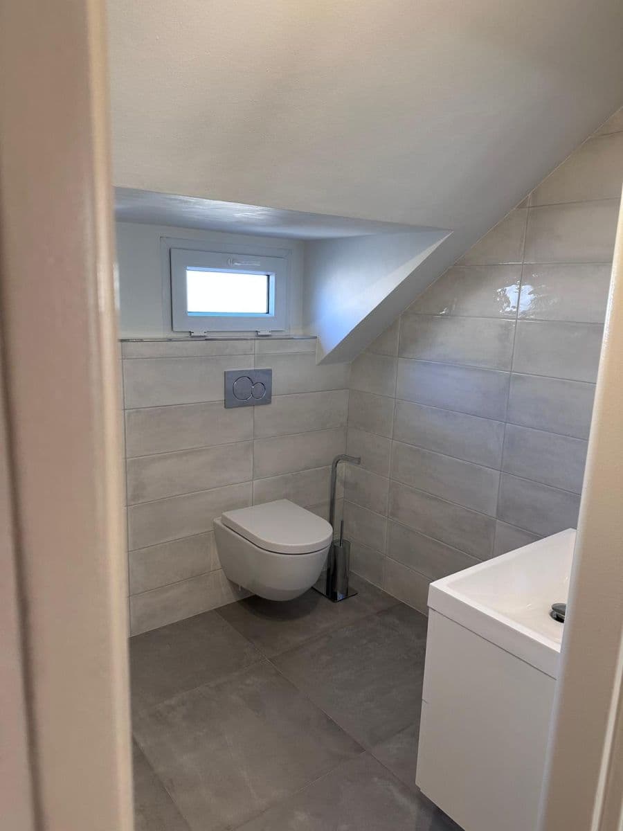 Prenájom bytu 1-izbový 50 m², Okružní, Praha, Praha Prenájom bytu 1-izbový 50 m², Okružní, Praha, Praha