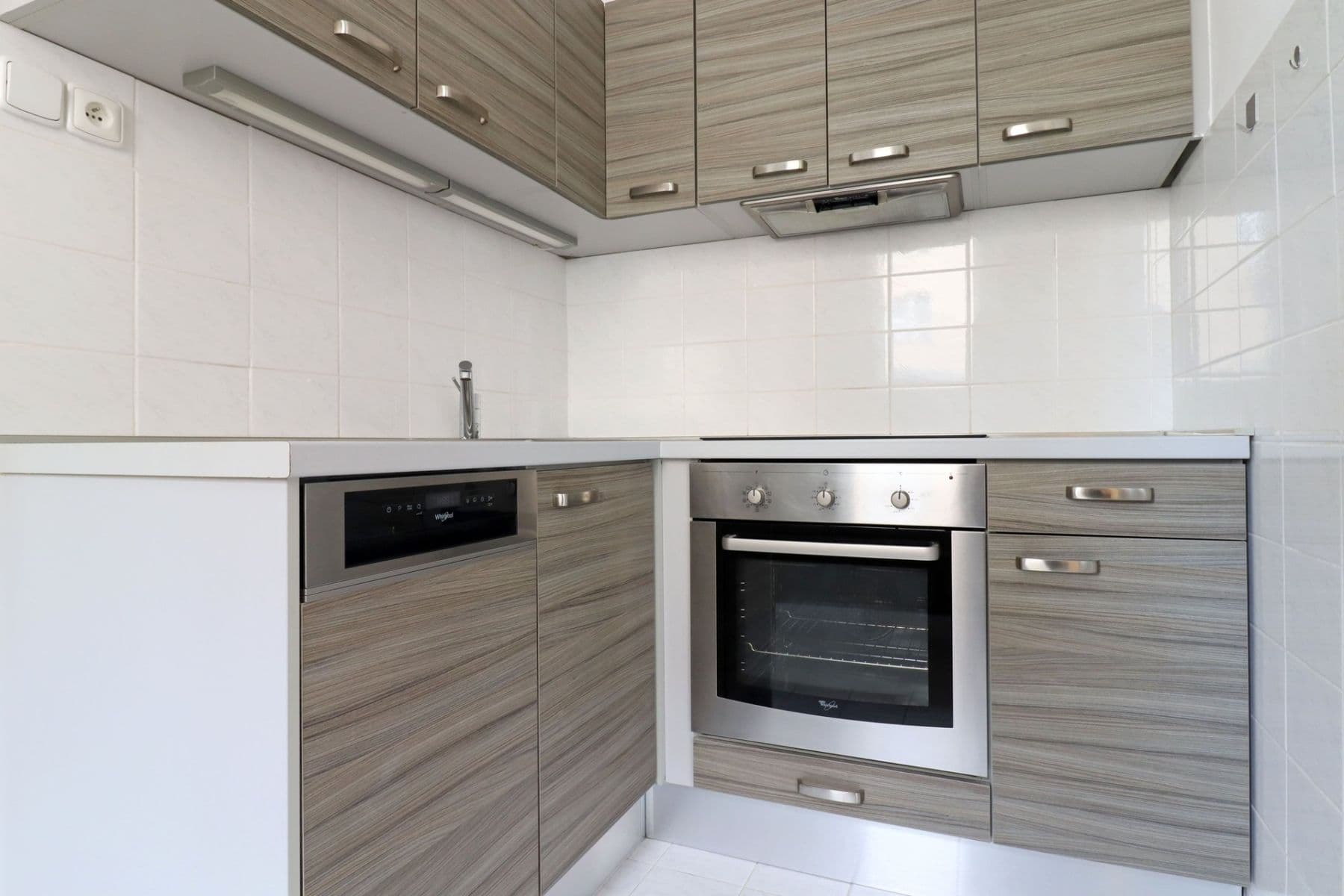 Prenájom bytu 2-izbový 70 m², U smaltovny, Praha, Praha Prenájom bytu 2-izbový 70 m², U smaltovny, Praha, Praha