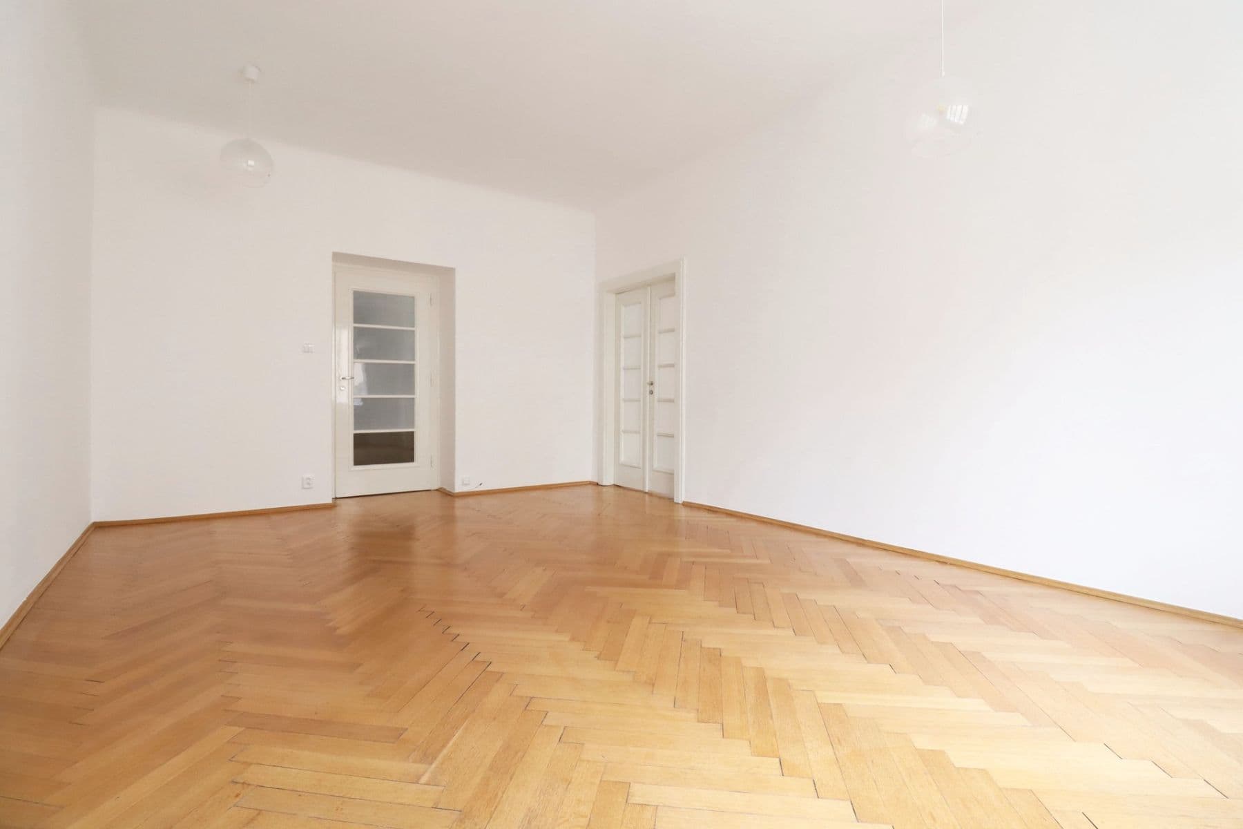 Prenájom bytu 2-izbový 70 m², U smaltovny, Praha, Praha Prenájom bytu 2-izbový 70 m², U smaltovny, Praha, Praha