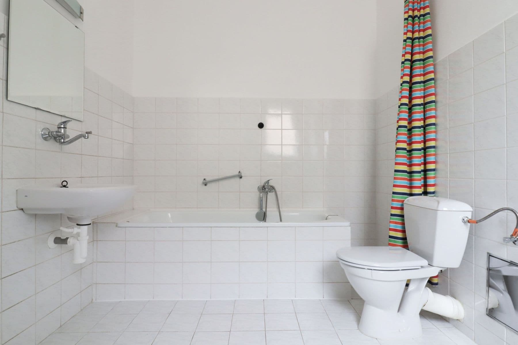 Prenájom bytu 2-izbový 70 m², U smaltovny, Praha, Praha Prenájom bytu 2-izbový 70 m², U smaltovny, Praha, Praha