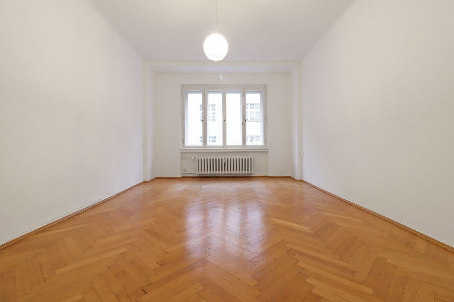 Prenájom bytu 2-izbový 70 m², U smaltovny, Praha, Praha Prenájom bytu 2-izbový 70 m², U smaltovny, Praha, Praha