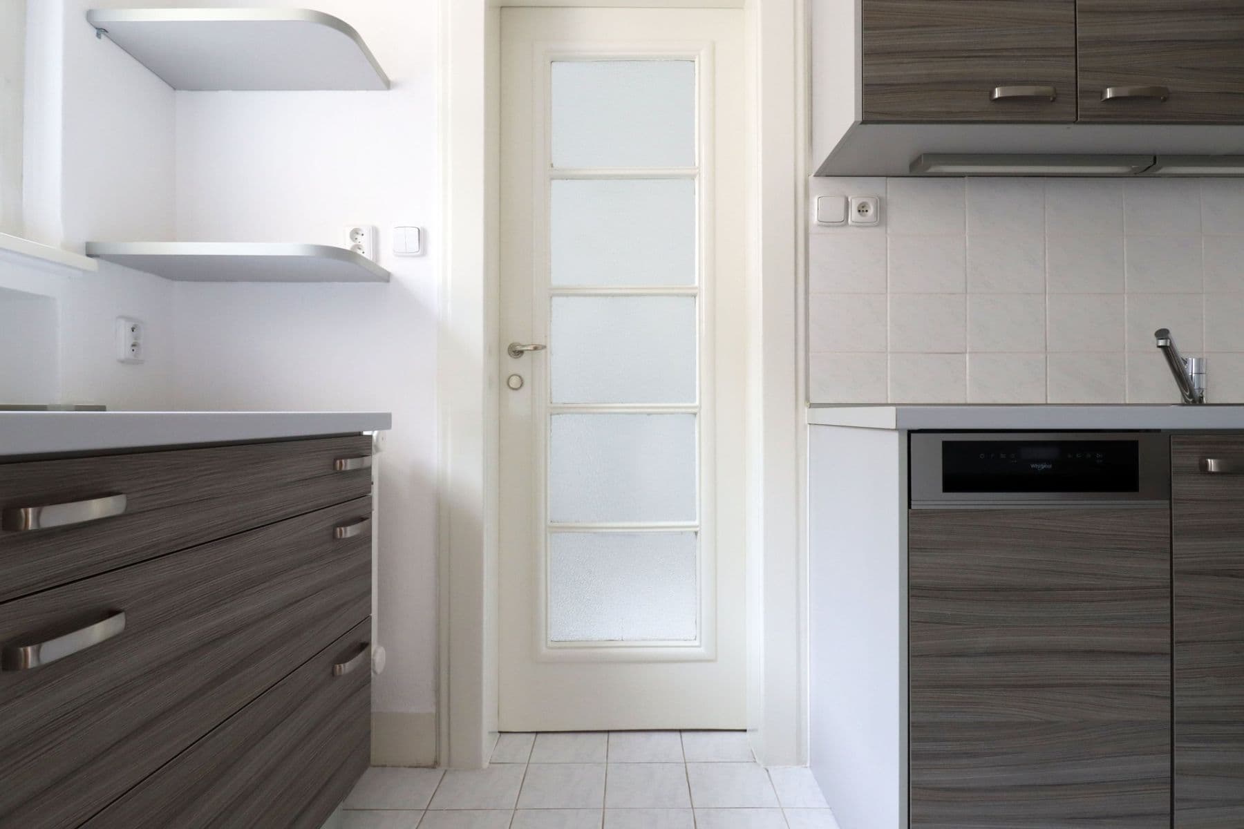 Prenájom bytu 2-izbový 70 m², U smaltovny, Praha, Praha Prenájom bytu 2-izbový 70 m², U smaltovny, Praha, Praha