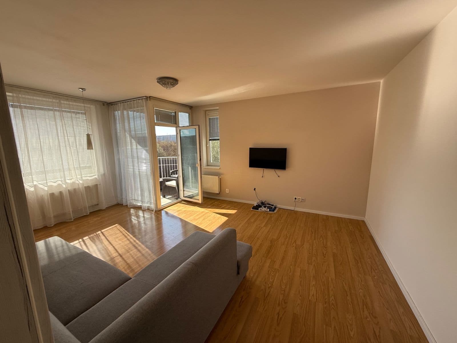 Prenájom bytu 2-izbový 56 m², Pastevců, Praha, Praha Prenájom bytu 2-izbový 56 m², Pastevců, Praha, Praha